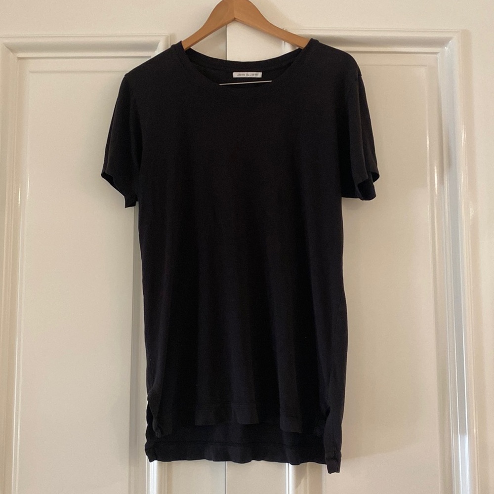 Medium, black John Elliot T-shirt